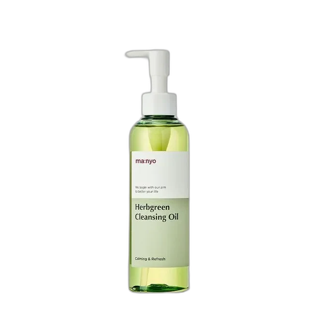 Ma:nyo Herb Green Cleansing Oil bottle
